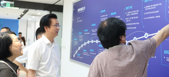 余杭區區委書記劉穎一行走訪奧默醫藥